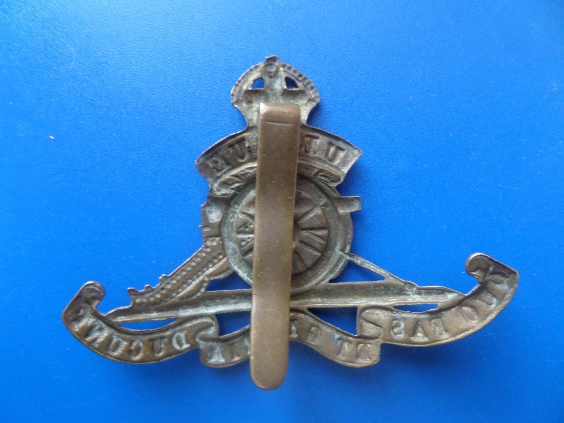 Cap badge royal artillery ubique 1 