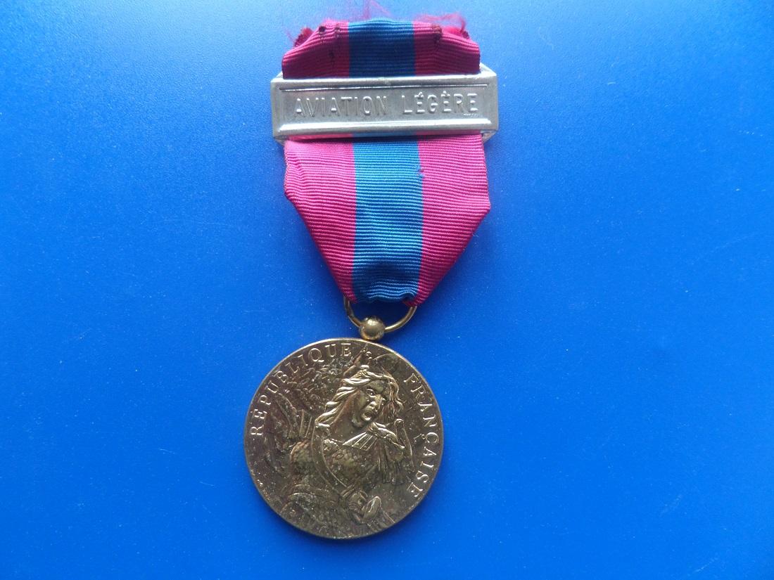 Defense national aviation legere