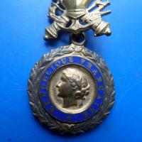 Medaille militaire a anneau