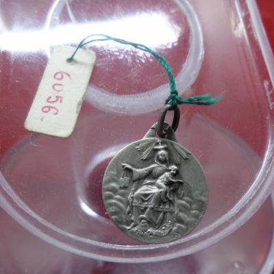 Medaille religieuse en argent 1